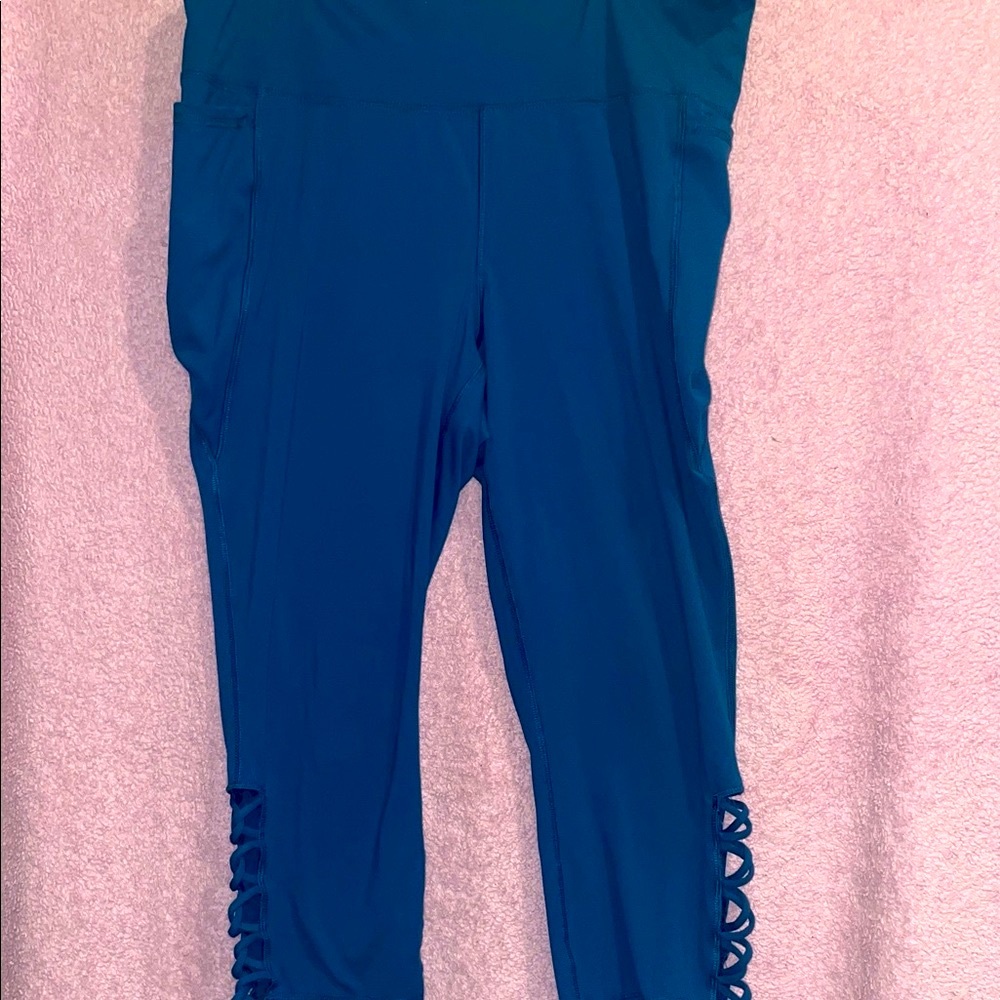 Lane Bryant LIVI Soft Capri Teal Leggings